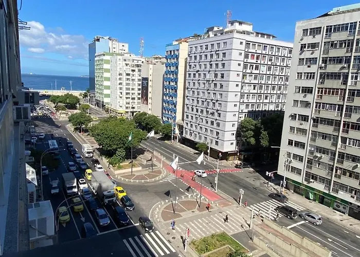 Copacabana - 300M Da Praia - Onibus Na Porta